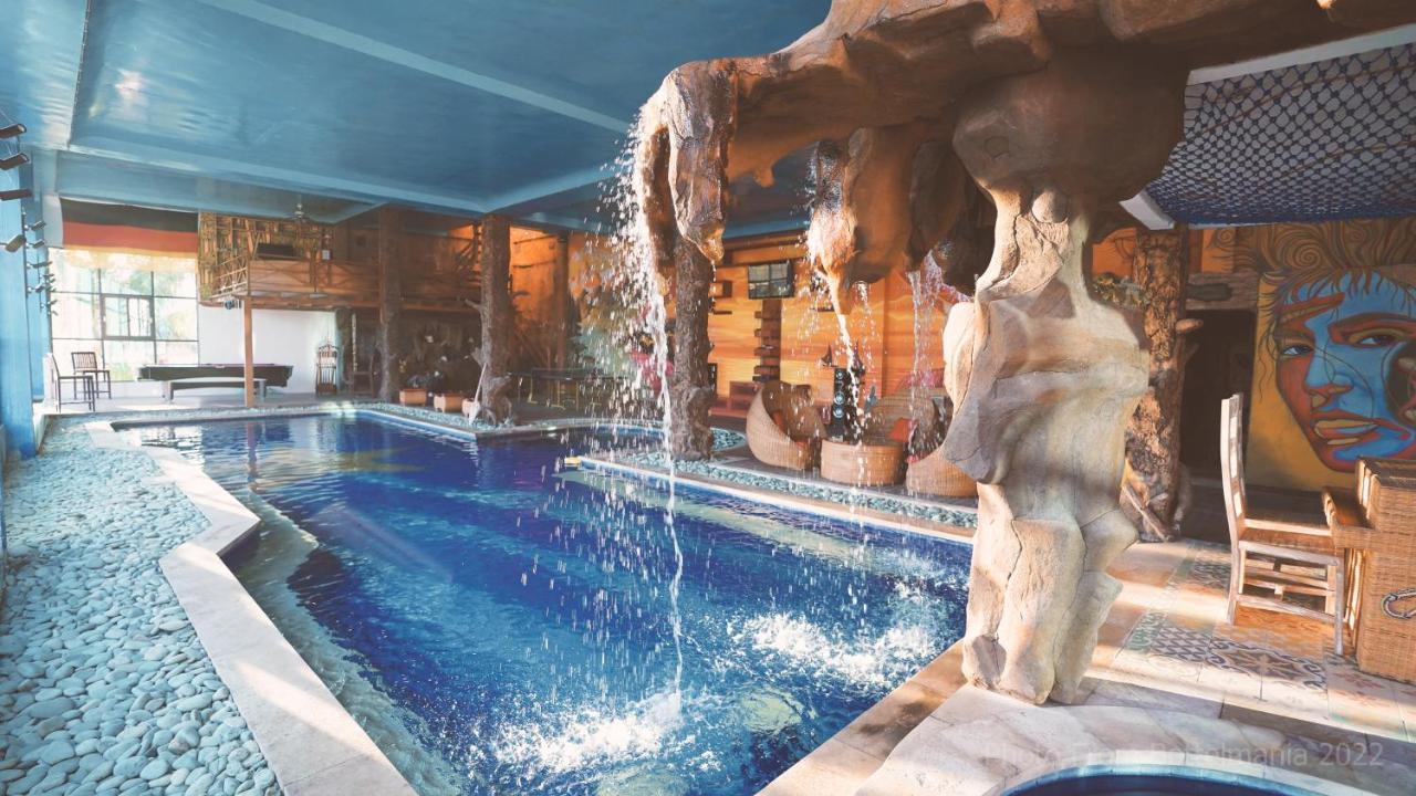 Hotel Bottelmania à Lovina Beach Extérieur photo