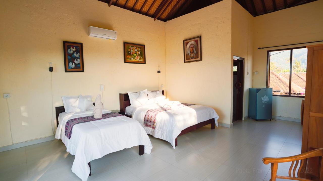 Hotel Bottelmania à Lovina Beach Extérieur photo