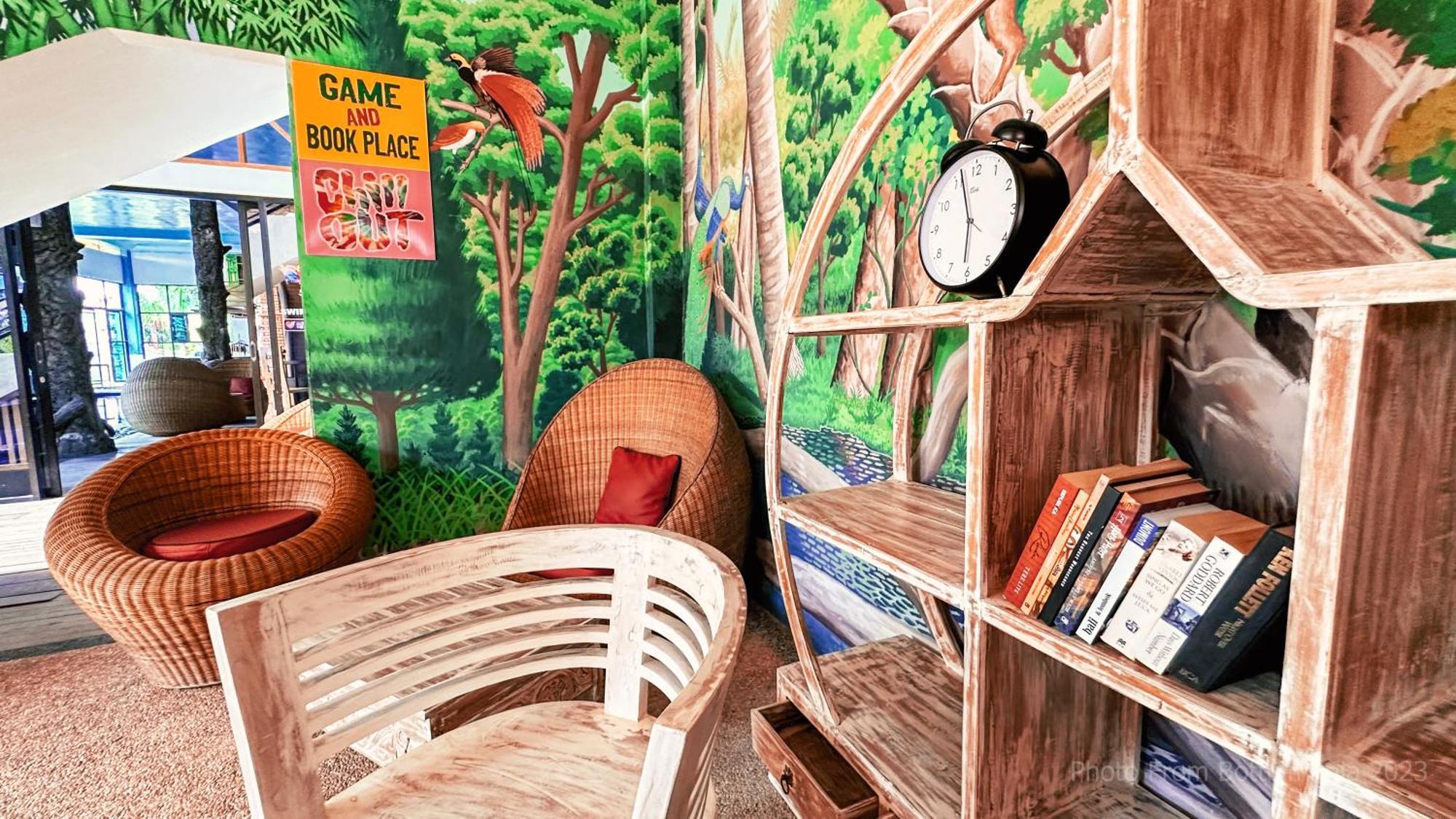Hotel Bottelmania à Lovina Beach Extérieur photo