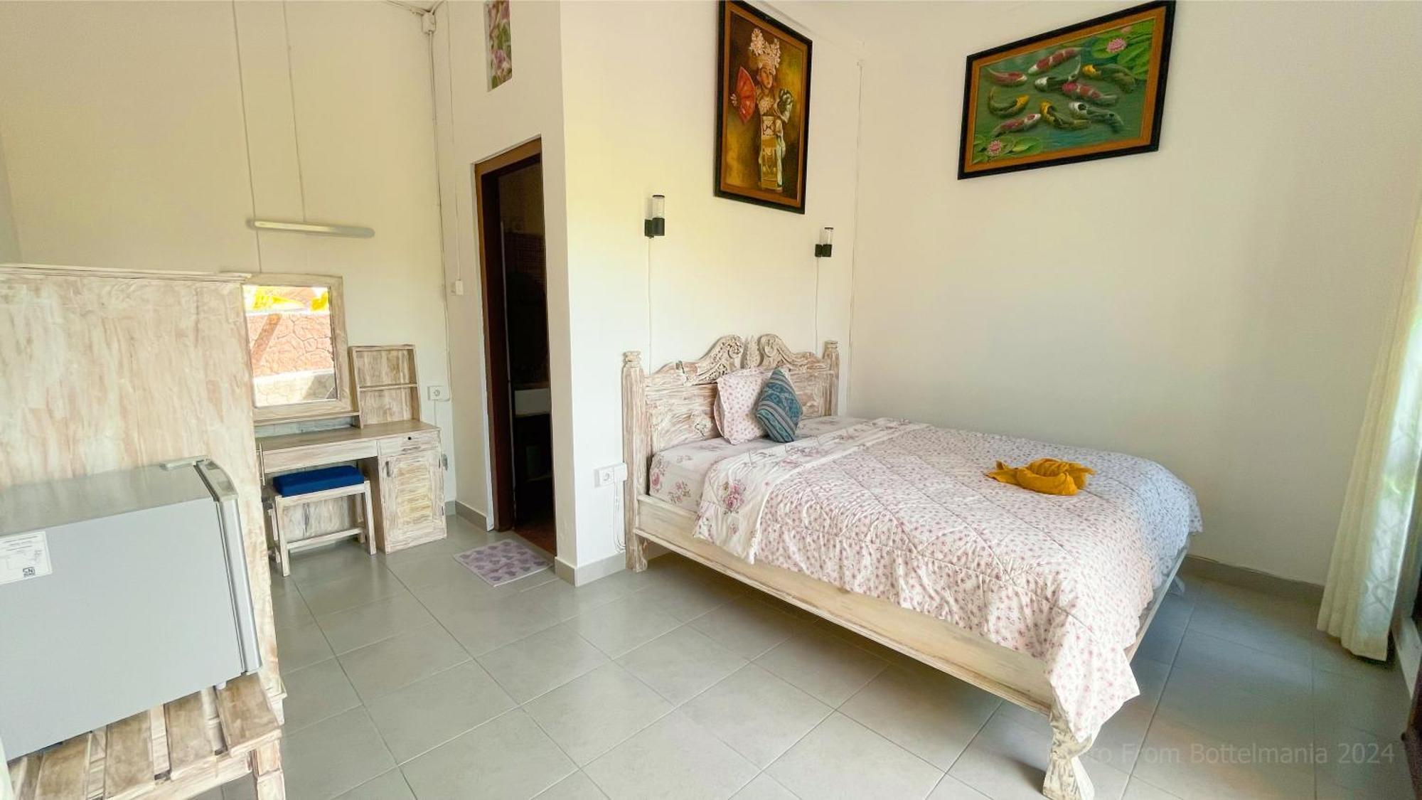 Hotel Bottelmania à Lovina Beach Extérieur photo
